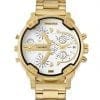 Primo piano dell'orologio uomo Cagarny Mr. Big White/Gold Metal.