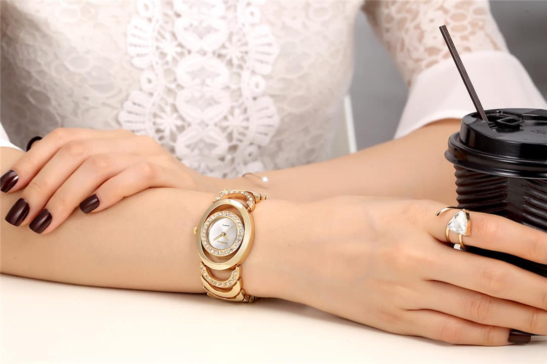 Orologio donna CRRJU Oval Gold and White