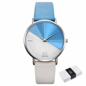 L'orologio donna SK Shengke DuoTone Leather Blue con elegante cinturino in pelle blu e bianca.
