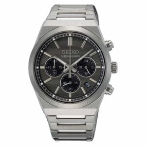 Vista frontale dell’orologio Seiko Chronograph SSB455P1 con contatori cronografici e datario.<br>